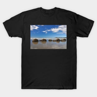 Moeraki Boulders, rochers sphériques , Nouvelle-Zélande T-Shirt